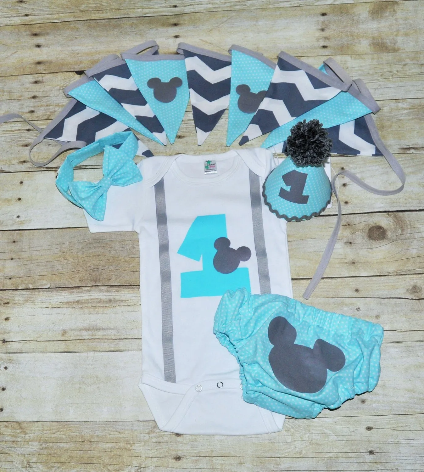 Baby Mickey Cake smash outfit, Boy Birthday Outfit Baby Mickey,Mickey cake smash 1st 2nd 3rd  birthday,Baby Mickey Banner, baby mickey shirt