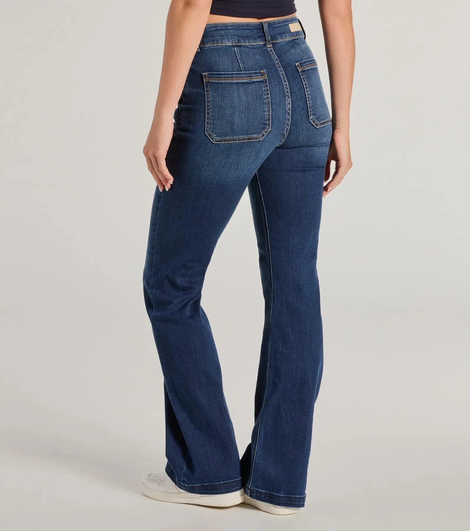 Effortless Staple High-Rise Bootcut Jeans