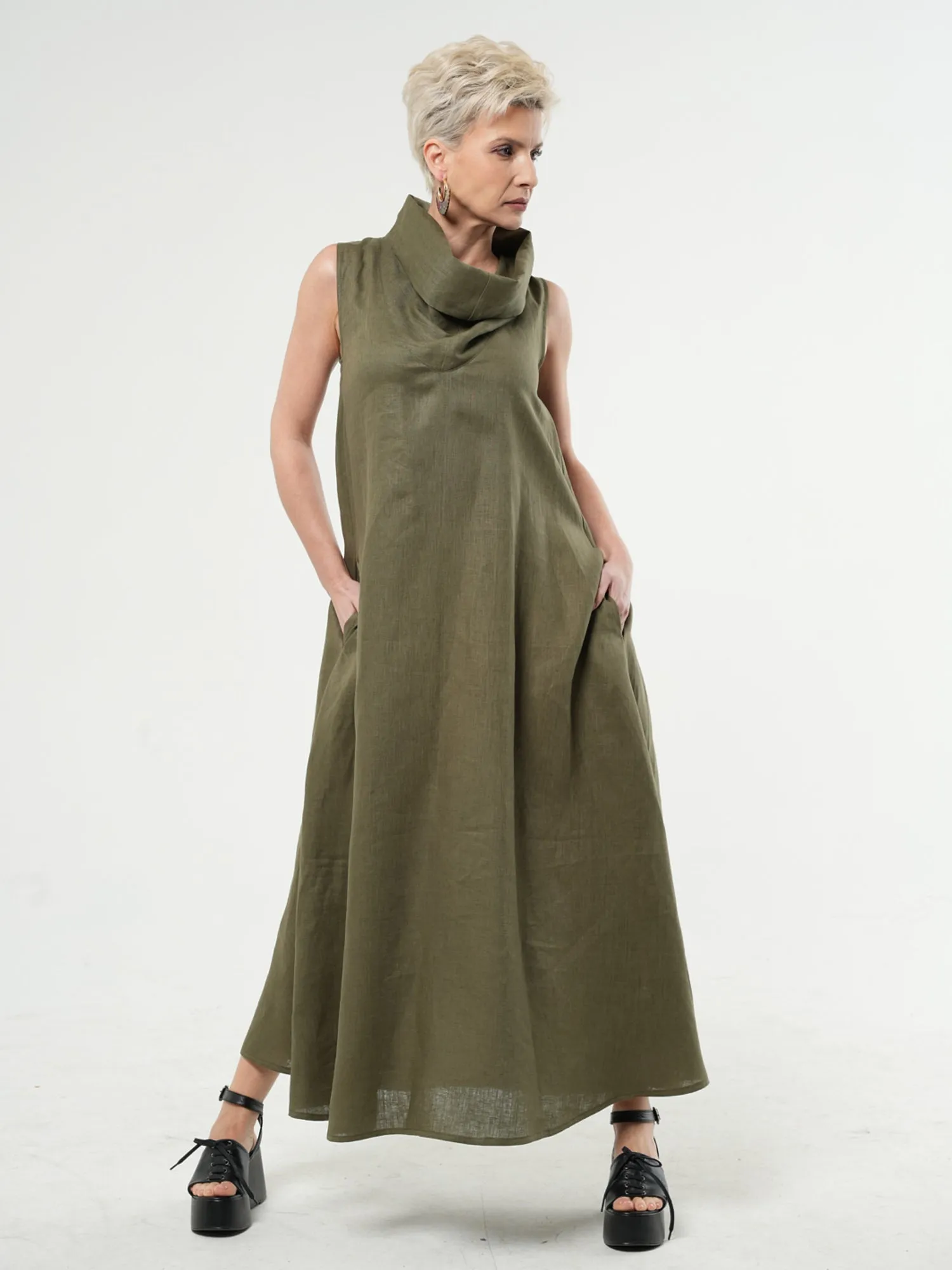 Maxi Linen Dress With Large Collar in Khaki