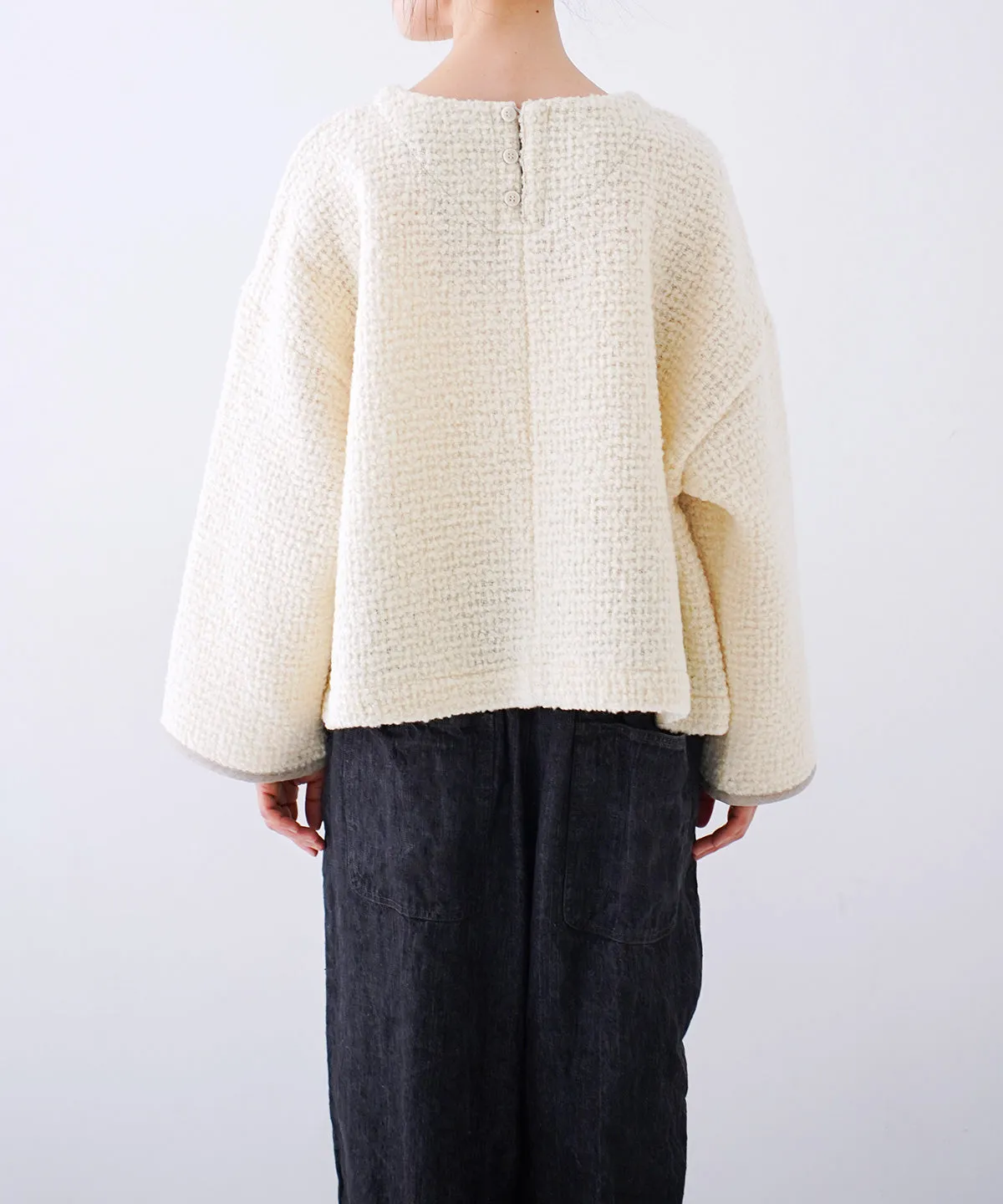 Popcorn wool knit pullover