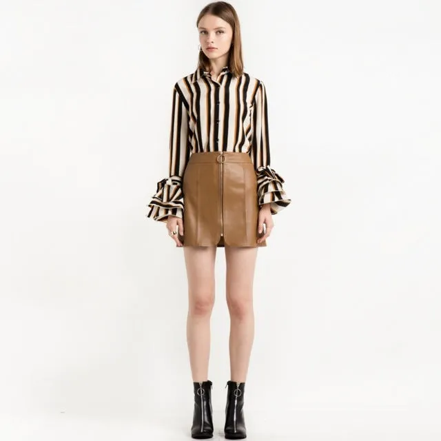 "Old school" ruffle bell sleeve stripe shirt