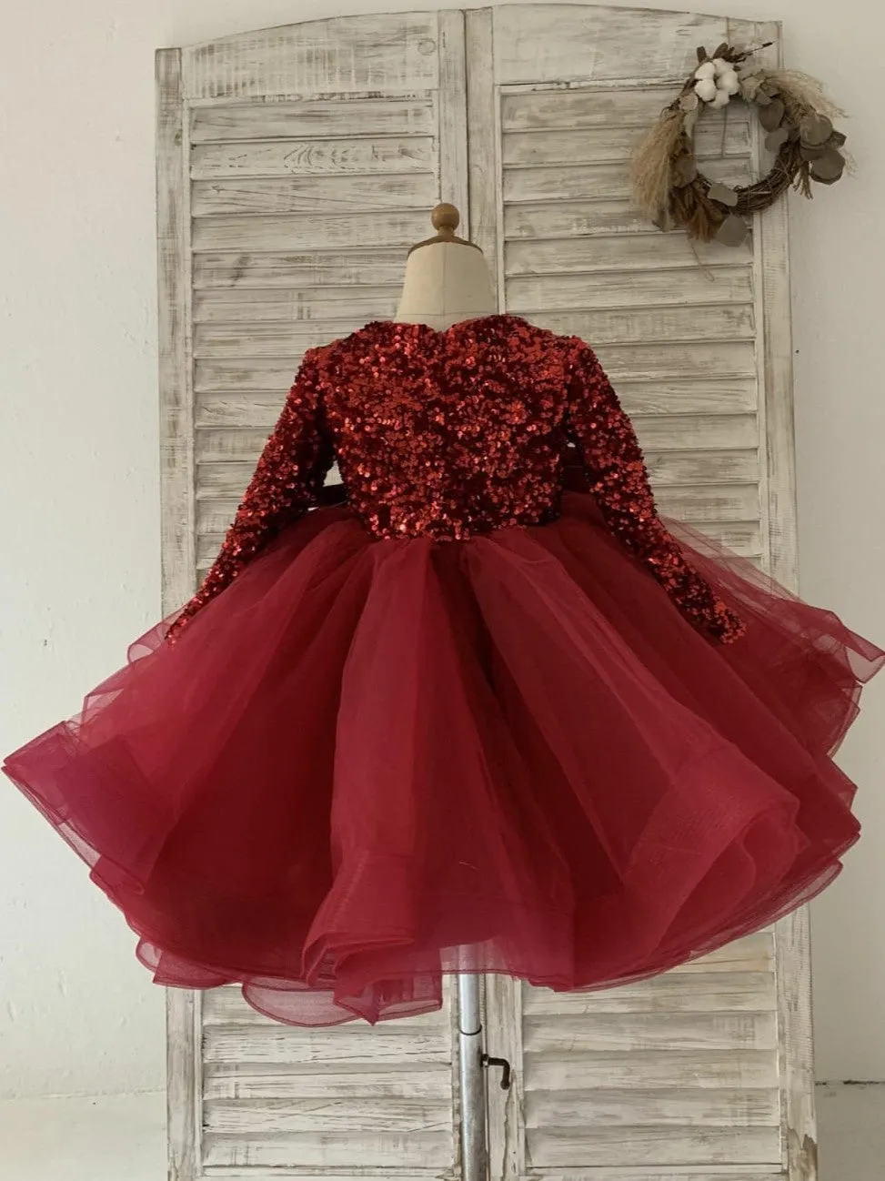 Sequin Deep V-Neck Tulle Knee-length Festive Holiday & Christmas Party Dress