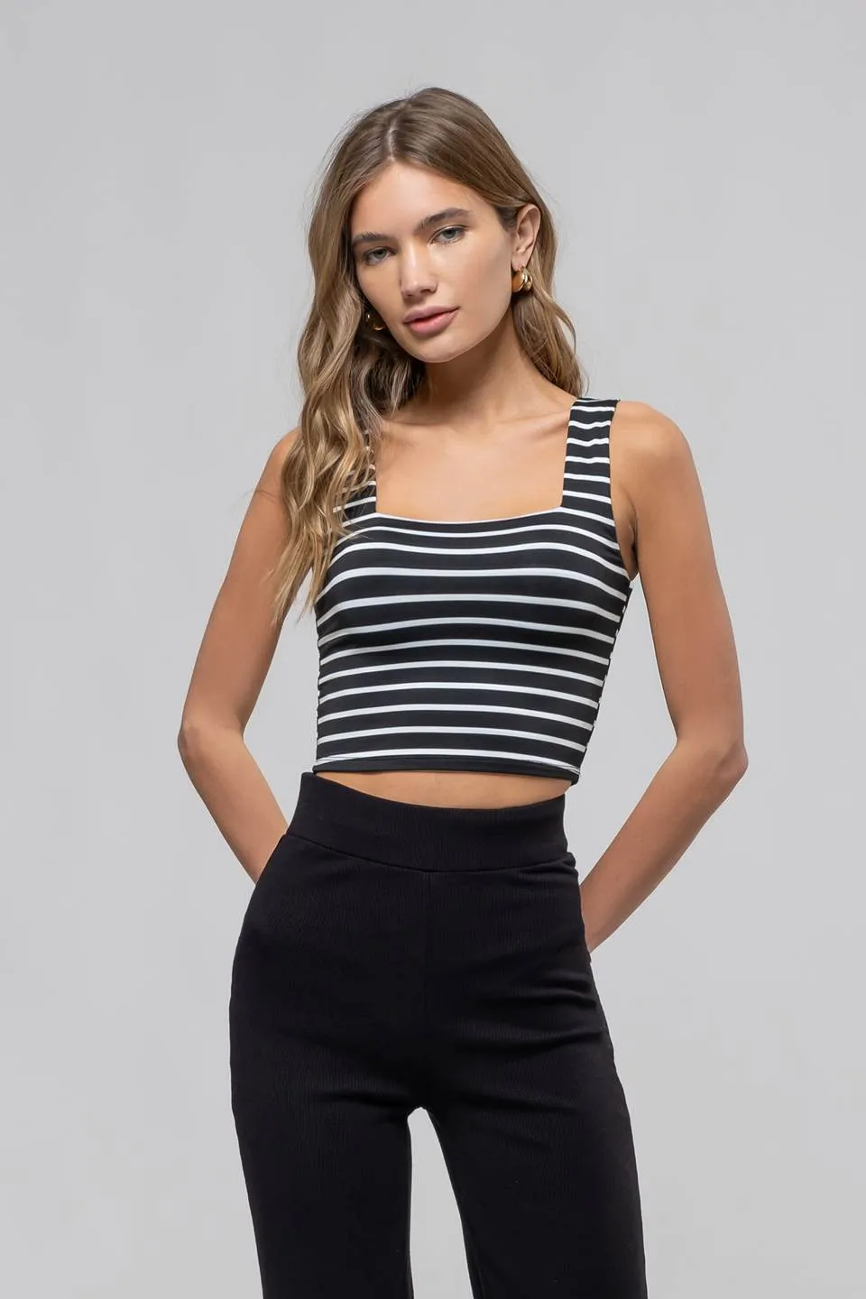 STRIPE SQUARE NECK SLEEVELESS KNIT CROP TOP