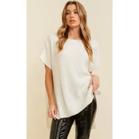 The Gwen Off White Short Sleeve Knit Tunic