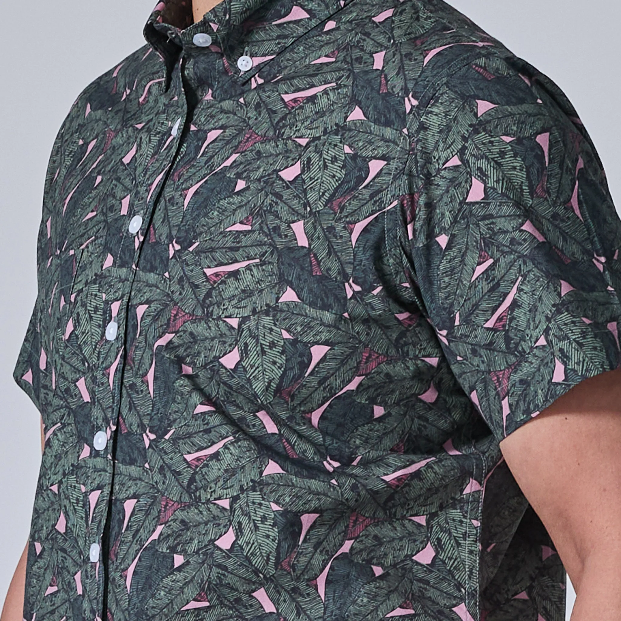 The Ray Banana Leaf Short Sleeve Shirt