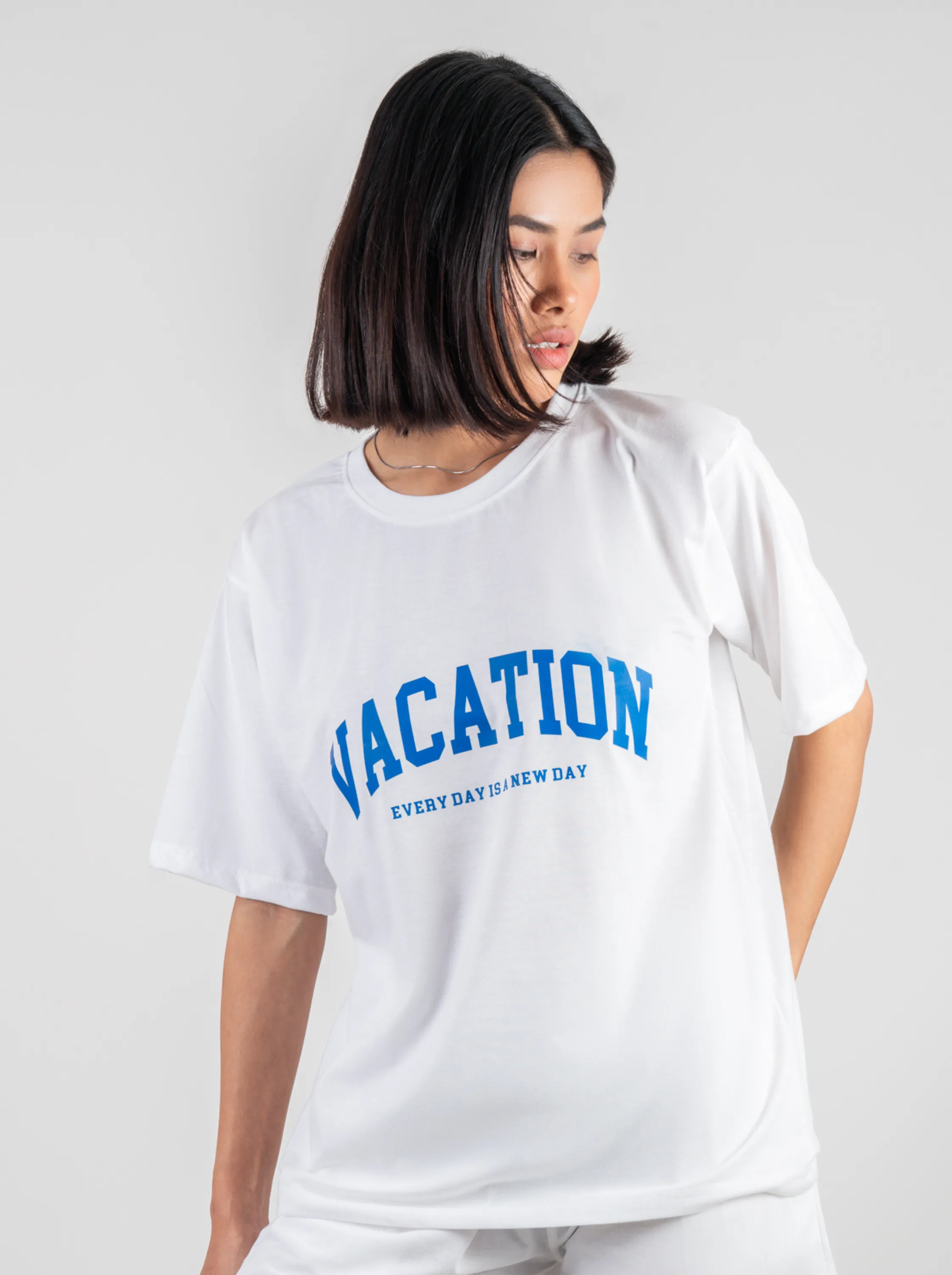 Vacation-Oversized White Women Cotton Tshirt